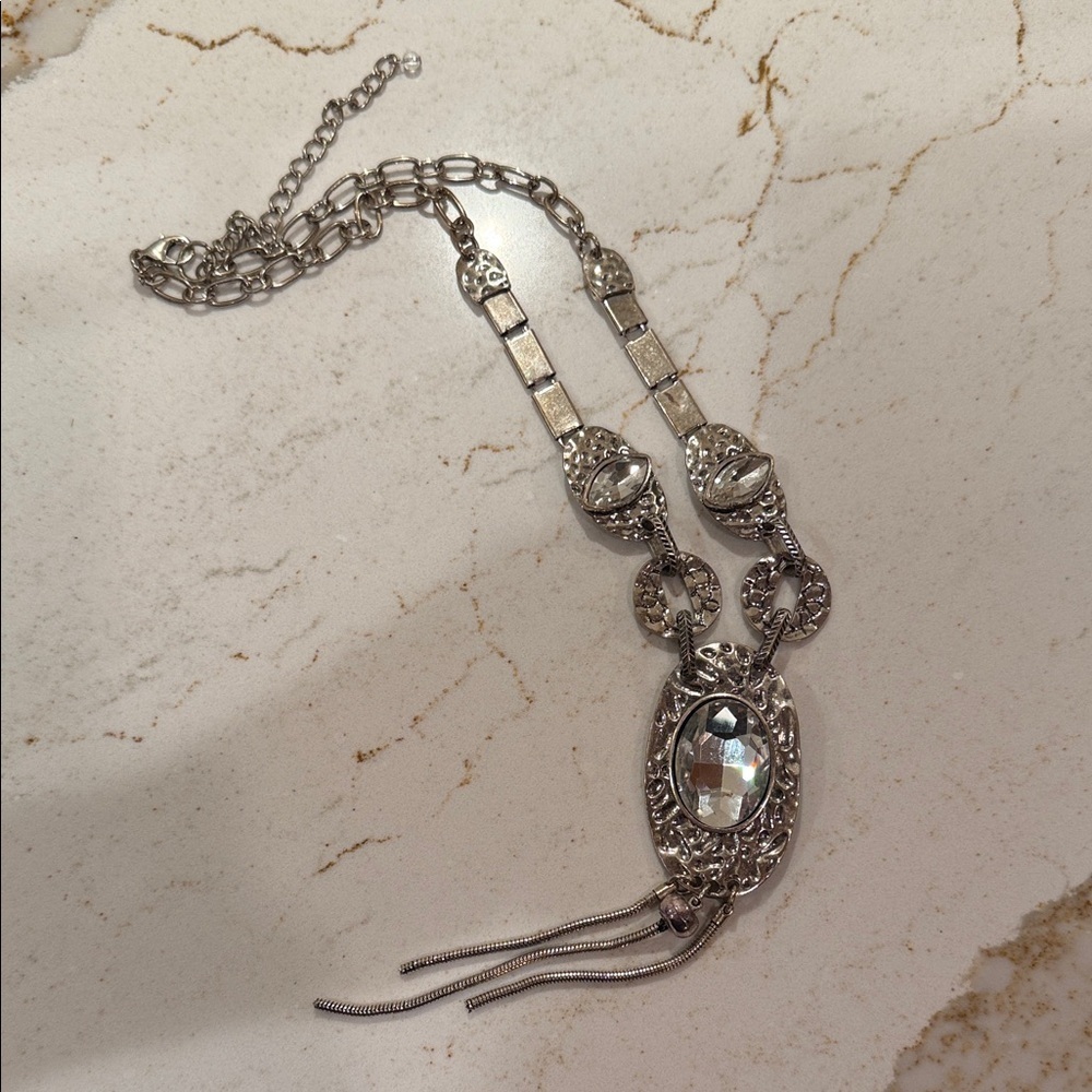Elegant Silver Necklace with Crystal Accents
